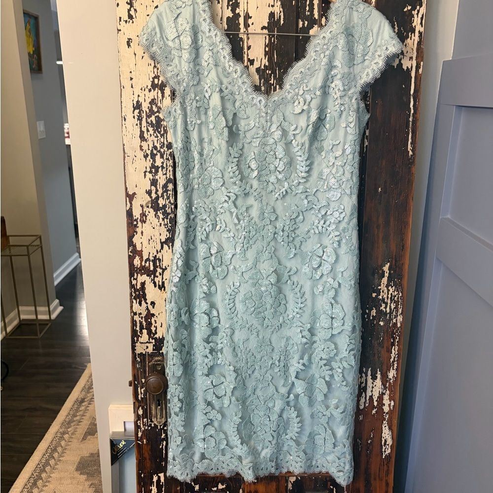 Tadashi Shoji Elegant sequin Lace Women’s Dress in Light Blue. Women’s size 12.